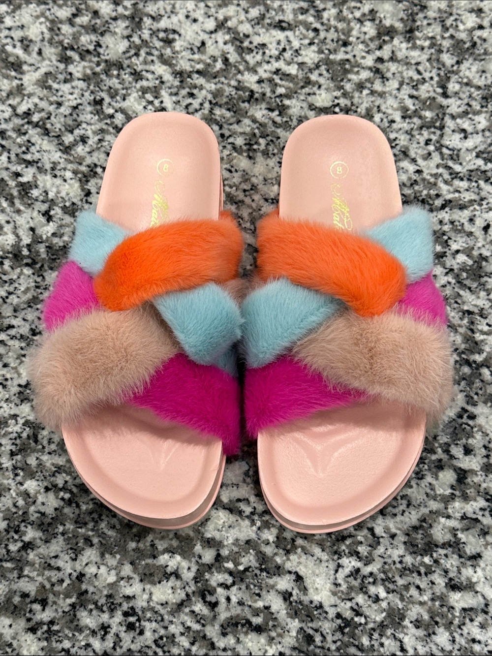 NWOT Mata Fuzzy Colorful Slides … size 8